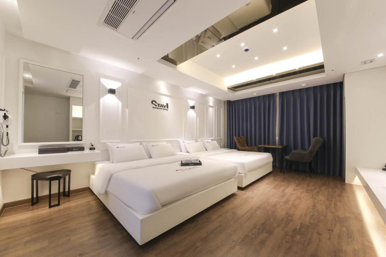 Gwangju Metropolitan City Stay Hotel מראה חיצוני תמונה