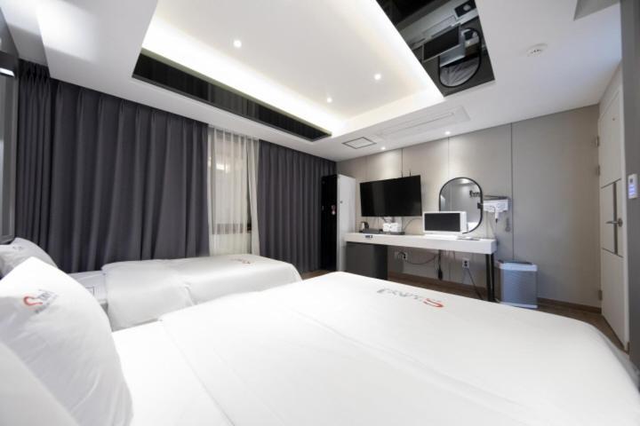 Gwangju Metropolitan City Stay Hotel מראה חיצוני תמונה